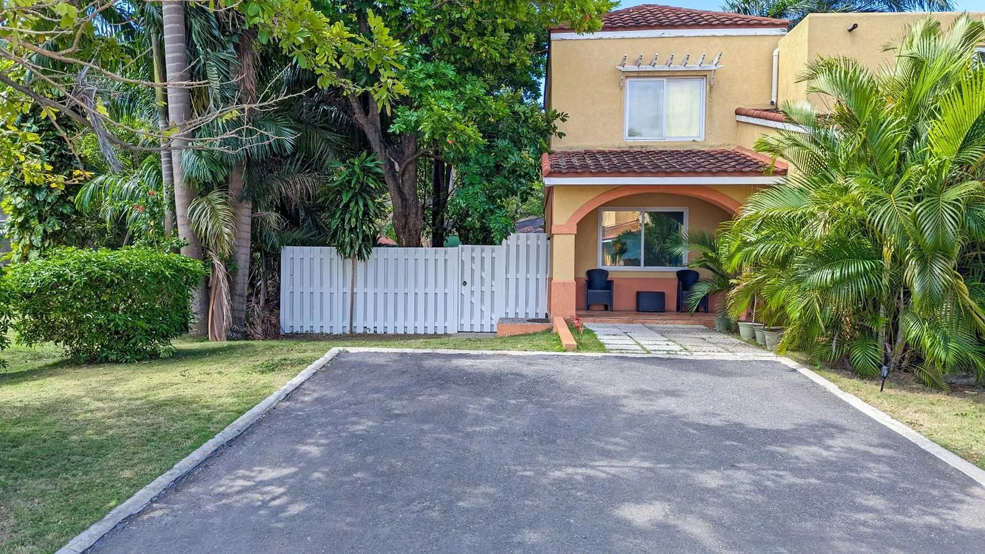 Mobay Las Palmas Montego Bay Villa