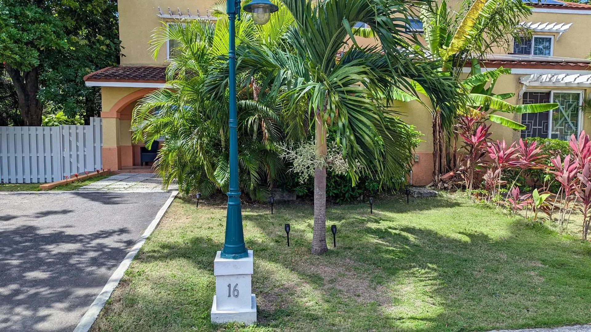 Mobay Las Palmas Montego Bay Jamaica