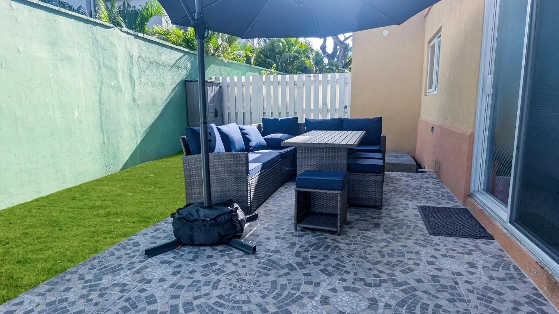 Villa Mobay Las Palmas Montego Bay Jamaica